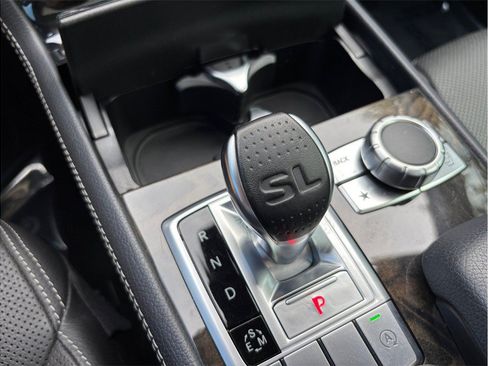 Used 2015 Mercedes-Benz SL 550 image 38