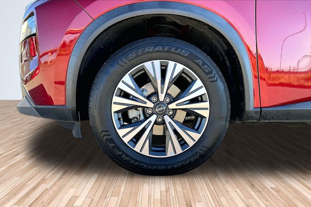 Used 2023 Nissan Rogue SV AWD/4WD image 7