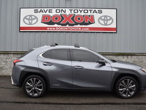 Used 2021 Lexus UX 250h F Sport w/ F Sport Premium Package image 8