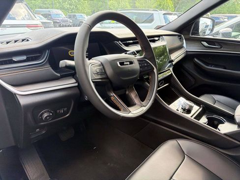 New 2026 Jeep Grand Cherokee Limited AWD/4WD image 8
