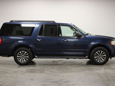 Used 2017 Ford Expedition EL XLT w/ Equipment Group 202A AWD/4WD image 9