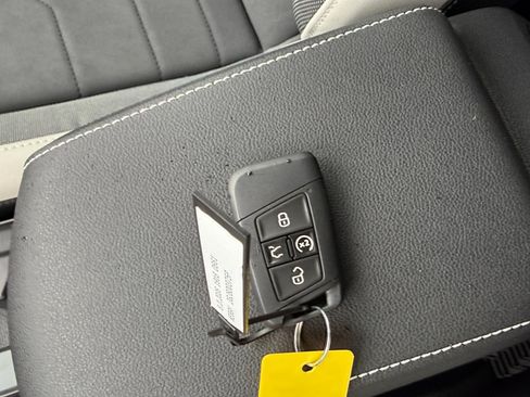 New 2026 Volkswagen Taos SE AWD/4WD image 34