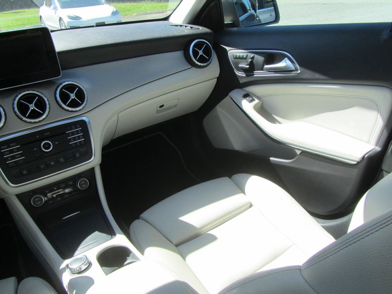 Used 2016 Mercedes-Benz GLA 250 4MATIC image 14