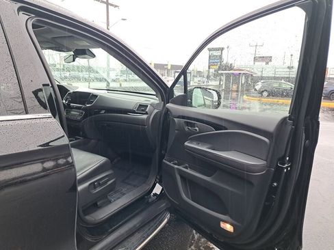 Used 2019 Honda Pilot Elite image 17