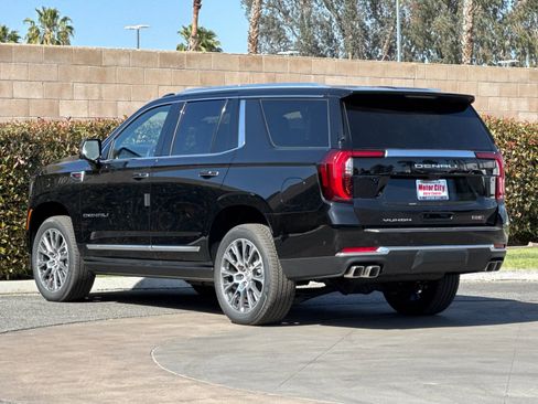 New 2026 GMC Yukon Denali w/ Denali Reserve Package AWD/4WD image 6