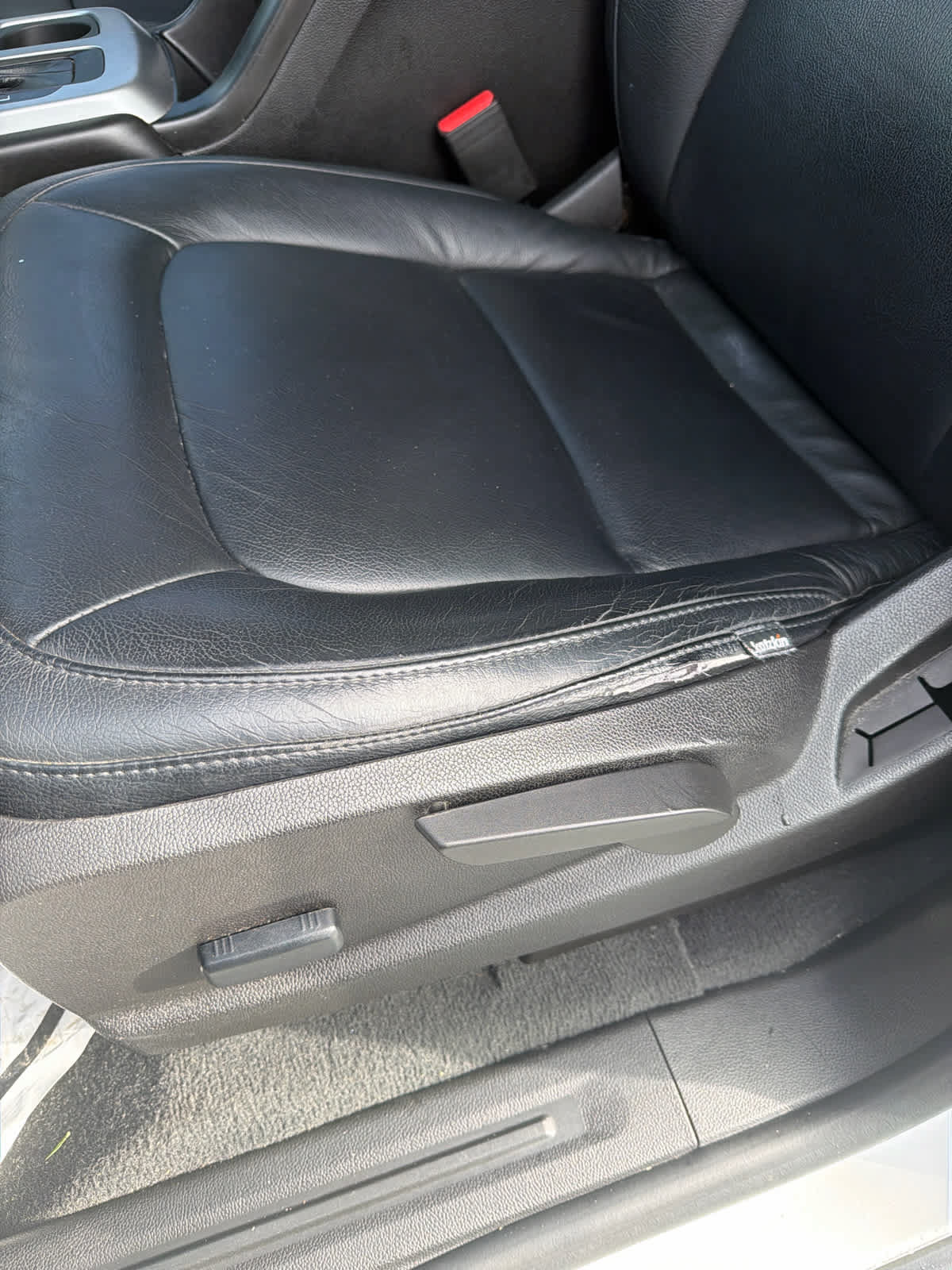 Used 2022 Chevrolet Colorado LT w/ Safety Package RWD image 20