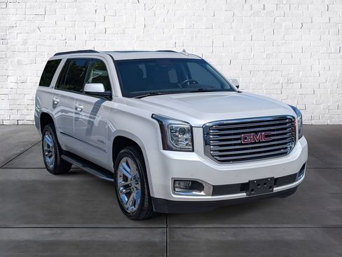 Used 2018 GMC Yukon SLT w/ Premium Edition AWD/4WD image 2