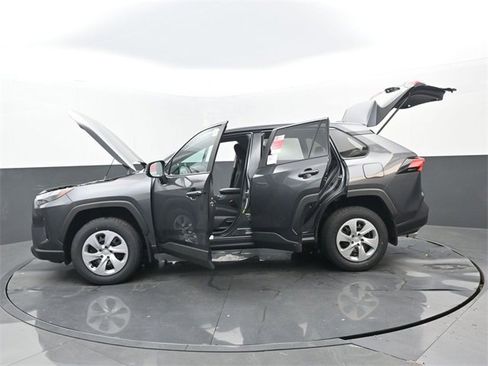 New 2025 Toyota RAV4 LE image 31