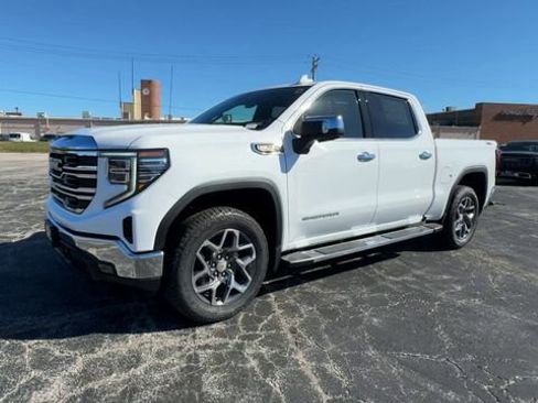 New 2026 GMC Sierra 1500 SLT w/ SLT Premium Package AWD/4WD image 4