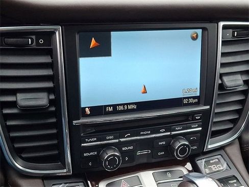 Used 2010 Porsche Panamera Turbo image 17