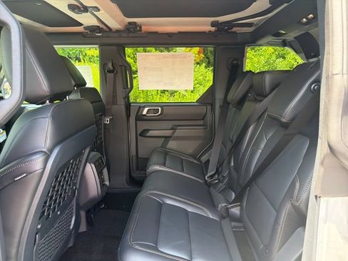 New 2026 Ford Bronco Badlands w/ Wildtrak Package AWD/4WD image 13