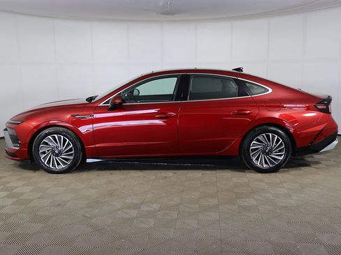Used 2024 Hyundai Sonata Limited FWD image 17
