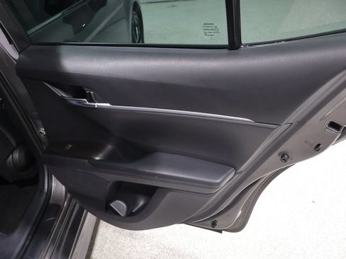 Used 2022 Toyota Camry SE w/ Convenience Package FWD image 21