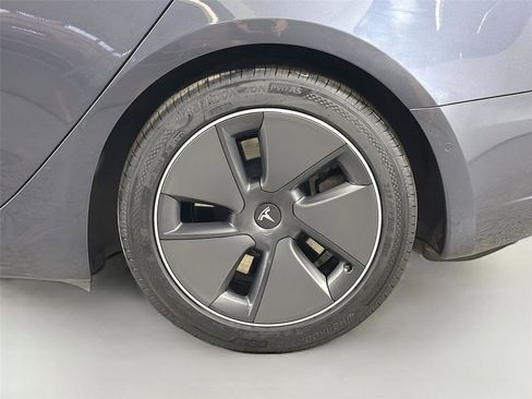 Used 2021 Tesla Model 3 Standard Range Plus RWD image 26