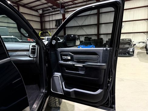Used 2019 RAM 2500 Laramie AWD/4WD image 24