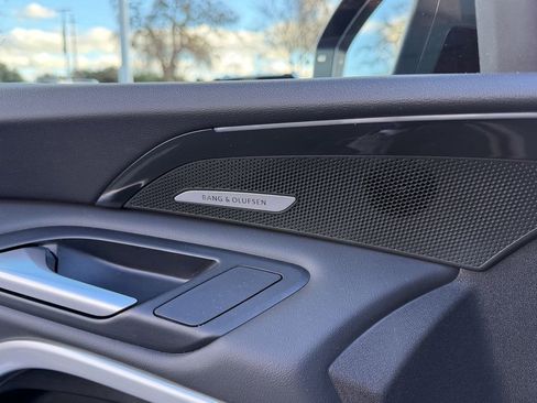 Used 2025 Audi Q5 Premium Plus w/ Premium Plus image 14