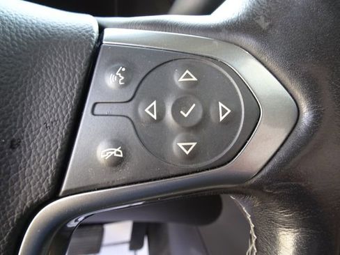 Used 2020 Chevrolet Suburban Premier w/ Premier 6.2L Value Package image 30