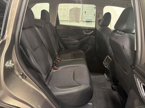 Used 2019 Subaru Forester Premium image 15