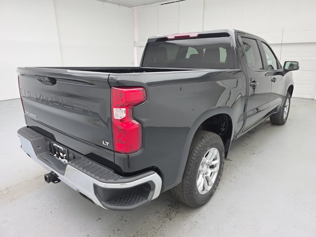 Used 2023 Chevrolet Silverado 1500 LT w/ Z71 Off-Road Package AWD/4WD image 12