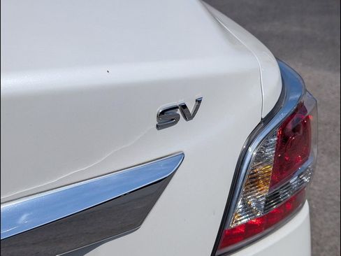 Used 2015 Nissan Altima 2.5 SV w/ Convenience Package FWD image 21