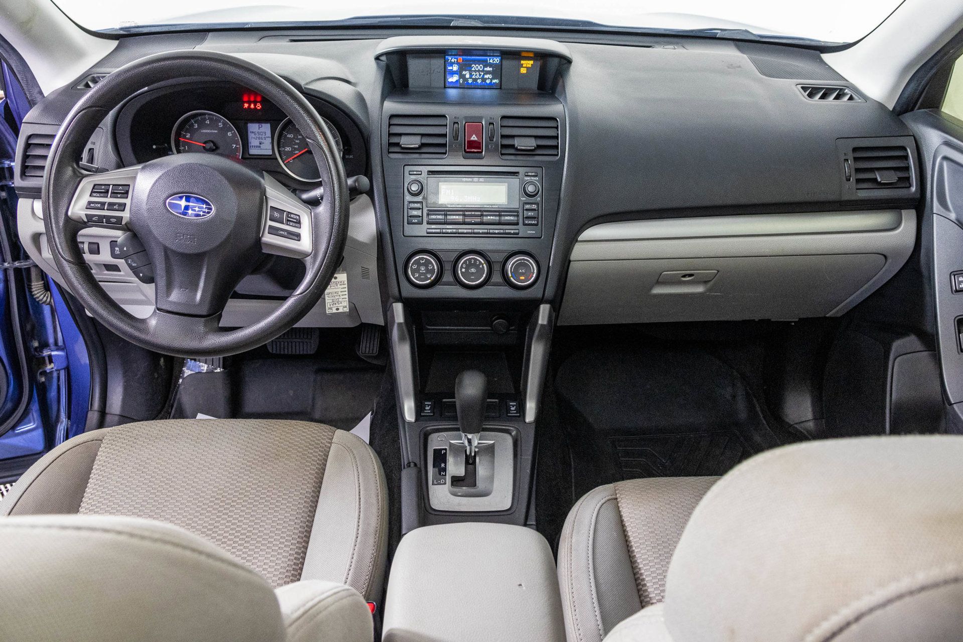 Used 2015 Subaru Forester 2.5i Premium w/ All-Weather Package AWD/4WD image 25