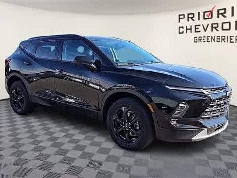 Certified 2023 Chevrolet Blazer LT w/ Convenience Package image 2