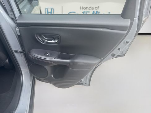 Used 2025 Honda HR-V Sport image 29