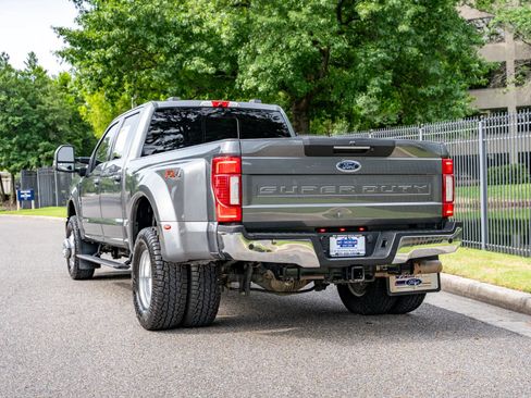 Used 2022 Ford F350 Lariat w/ Lariat Ultimate Package AWD/4WD image 7