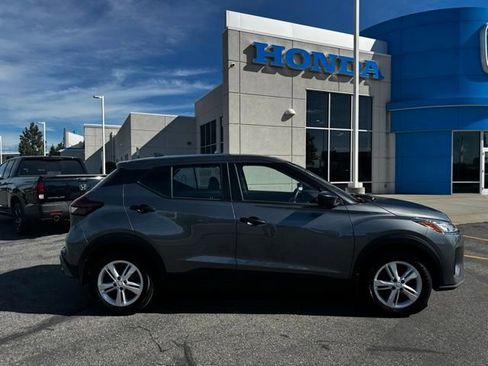 Used 2024 Nissan Kicks S FWD image 4