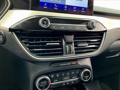 Used 2021 Ford Escape SEL w/ Technology Package image 26