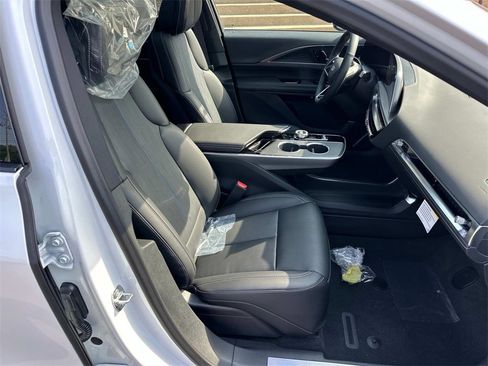 New 2025 Cadillac Lyriq Sport image 9