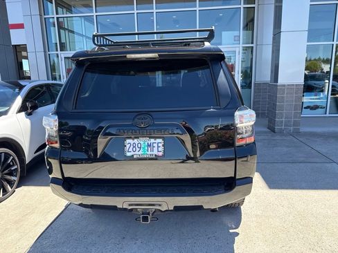 Certified 2020 Toyota 4Runner Venture w/ Moonroof Package AWD/4WD image 6