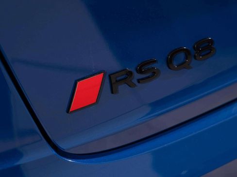 Used 2025 Audi RS Q8 performance image 36