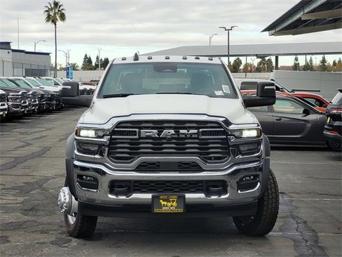 New 2026 RAM 5500 Tradesman w/ Chrome Appearance Group image 2