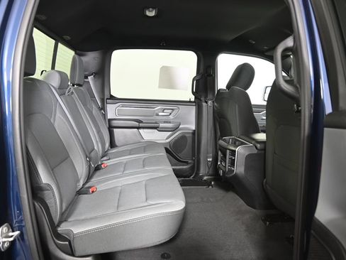 Used 2022 RAM 1500 Big Horn AWD/4WD image 18