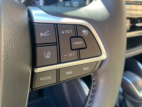 Used 2022 Toyota Highlander Platinum image 29