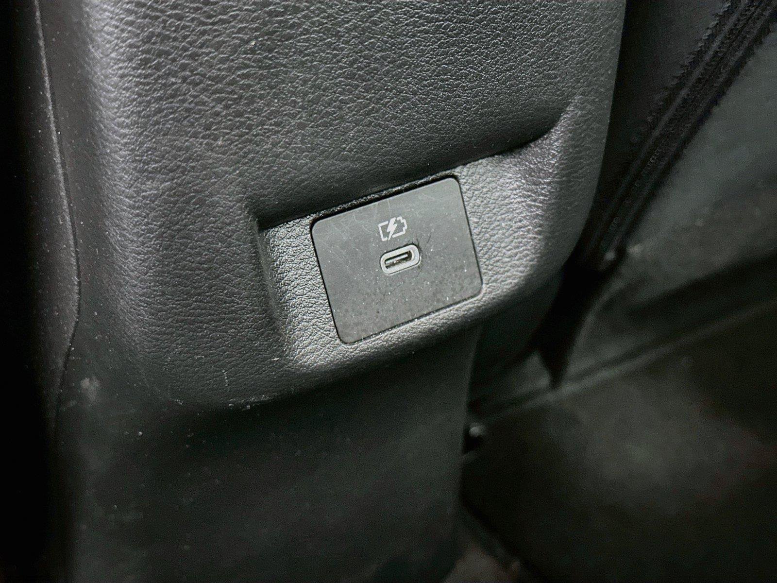 Used 2024 Nissan Versa SV FWD image 30