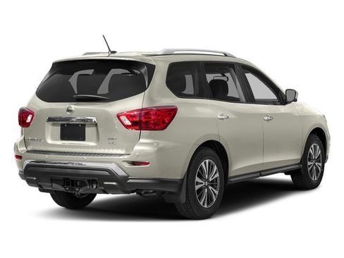 Used 2018 Nissan Pathfinder SV FWD image 2