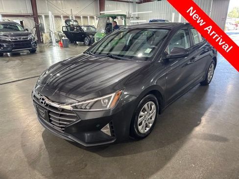 Used 2020 Hyundai Elantra SE FWD image 1