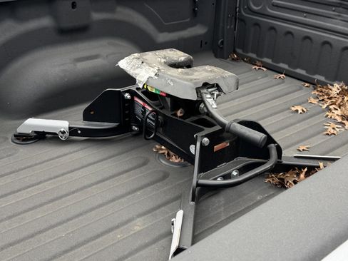 Used 2024 RAM 3500 Tradesman w/ Chrome Appearance Group image 14