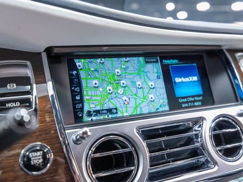 Used 2018 Rolls-Royce Ghost RWD image 64
