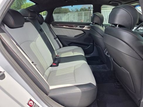 Used 2019 Genesis G80 3.3T Sport RWD image 17