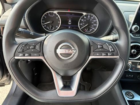 Used 2024 Nissan Sentra SV FWD image 29