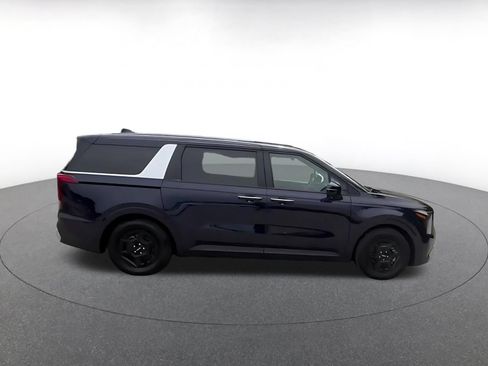 Used 2026 Kia Carnival FWD image 14