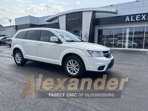 Used 2014 Dodge Journey SXT w/ Flexible Seating Group AWD/4WD image 1