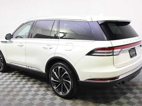 Used 2023 Lincoln Aviator Reserve w/ Equipment Group 201A AWD/4WD image 3