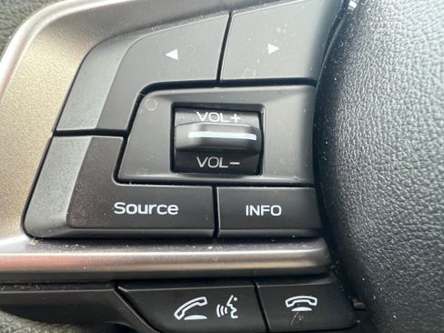 Certified 2022 Subaru Forester Limited image 21