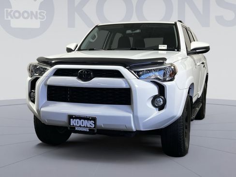 Used 2019 Toyota 4Runner SR5 image 1