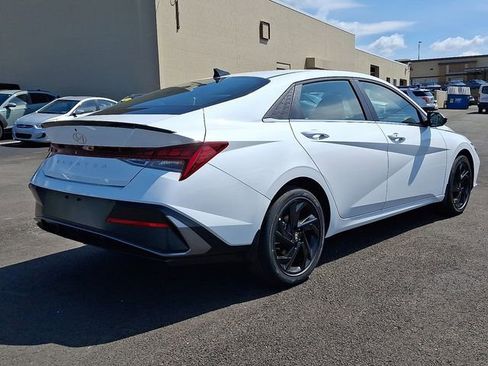 New 2026 Hyundai Elantra SEL Sport FWD image 4