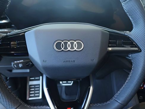 New 2026 Audi SQ5 Premium Plus AWD/4WD image 19